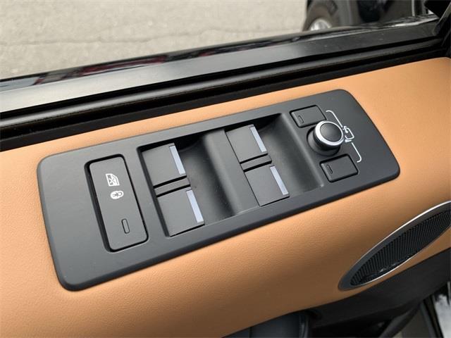 2017 Land Rover Discovery HSE Luxury, available for sale in Stratford, Connecticut | Wiz Leasing Inc. Stratford, Connecticut 2017 Land Rover Discovery HSE Luxury, available for sale in Stratford, Connecticut | Wiz Leasing Inc. Stratford, Connecticut