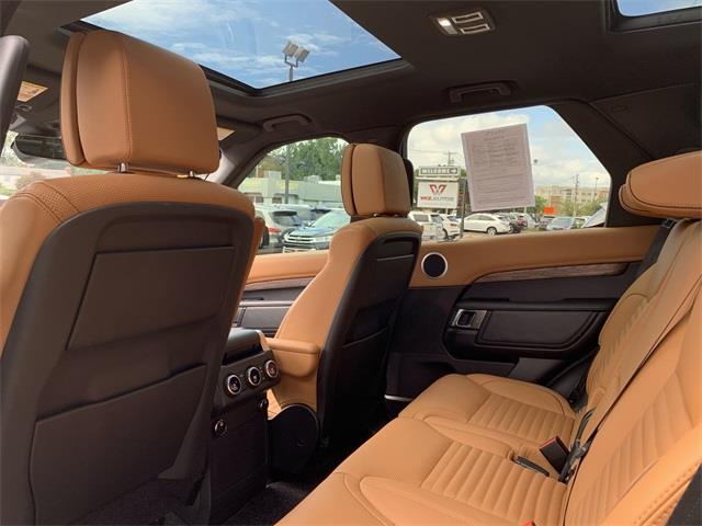 2017 Land Rover Discovery HSE Luxury, available for sale in Stratford, Connecticut | Wiz Leasing Inc. Stratford, Connecticut 2017 Land Rover Discovery HSE Luxury, available for sale in Stratford, Connecticut | Wiz Leasing Inc. Stratford, Connecticut