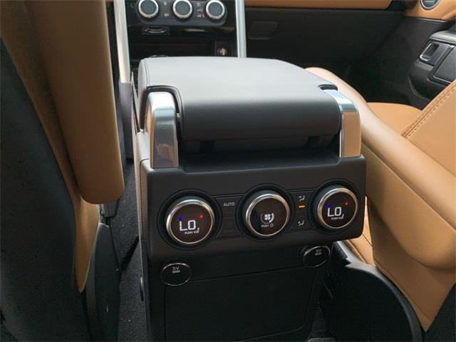 2017 Land Rover Discovery HSE Luxury, available for sale in Stratford, Connecticut | Wiz Leasing Inc. Stratford, Connecticut 2017 Land Rover Discovery HSE Luxury, available for sale in Stratford, Connecticut | Wiz Leasing Inc. Stratford, Connecticut