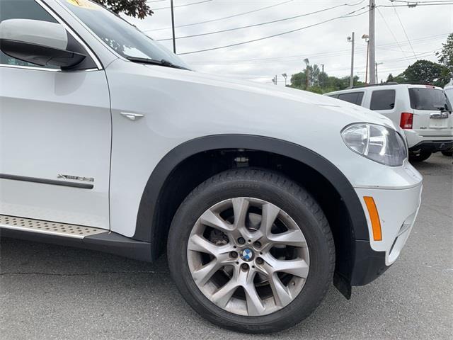 Used BMW X5 xDrive35i 2013 | Wiz Leasing Inc. Stratford, Connecticut Used BMW X5 xDrive35i 2013 | Wiz Leasing Inc. Stratford, Connecticut