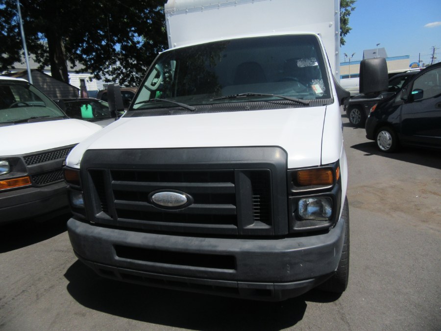 Used Ford Econoline Commercial Cutaway E-350 Super Duty 138" SRW 2014 | Royalty Auto Sales. Little Ferry, New Jersey Used Ford Econoline Commercial Cutaway E-350 Super Duty 138" SRW 2014 | Royalty Auto Sales. Little Ferry, New Jersey