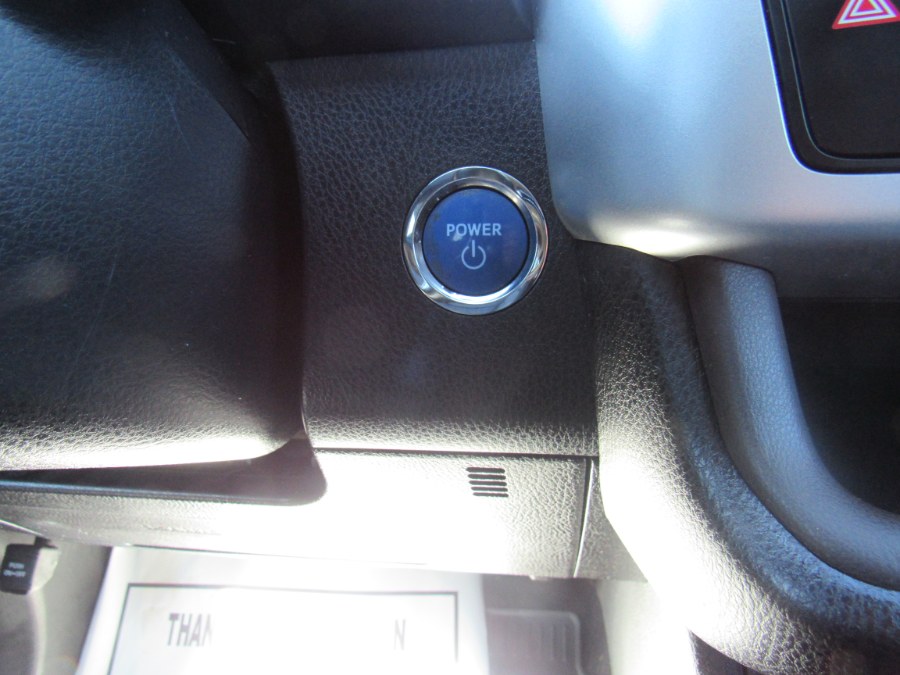 2017 Toyota Highlander Hybrid Limited, available for sale in Worcester, Massachusetts | Hilario's Auto Sales Inc.. Worcester, Massachusetts 2017 Toyota Highlander Hybrid Limited, available for sale in Worcester, Massachusetts | Hilario's Auto Sales Inc.. Worcester, Massachusetts