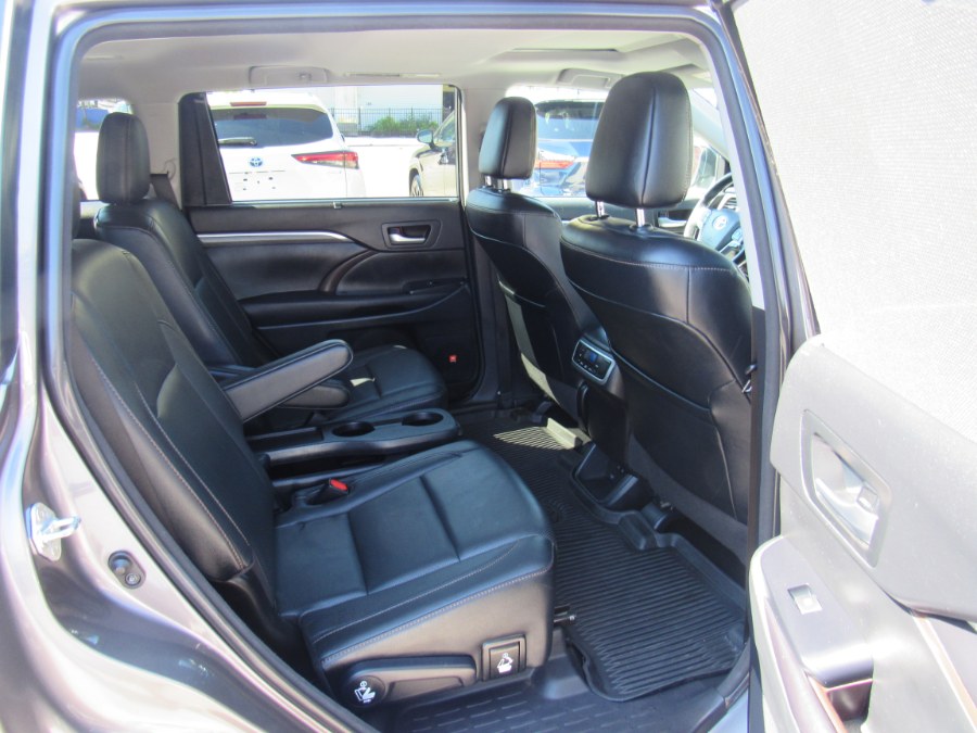 2017 Toyota Highlander Hybrid Limited, available for sale in Worcester, Massachusetts | Hilario's Auto Sales Inc.. Worcester, Massachusetts 2017 Toyota Highlander Hybrid Limited, available for sale in Worcester, Massachusetts | Hilario's Auto Sales Inc.. Worcester, Massachusetts