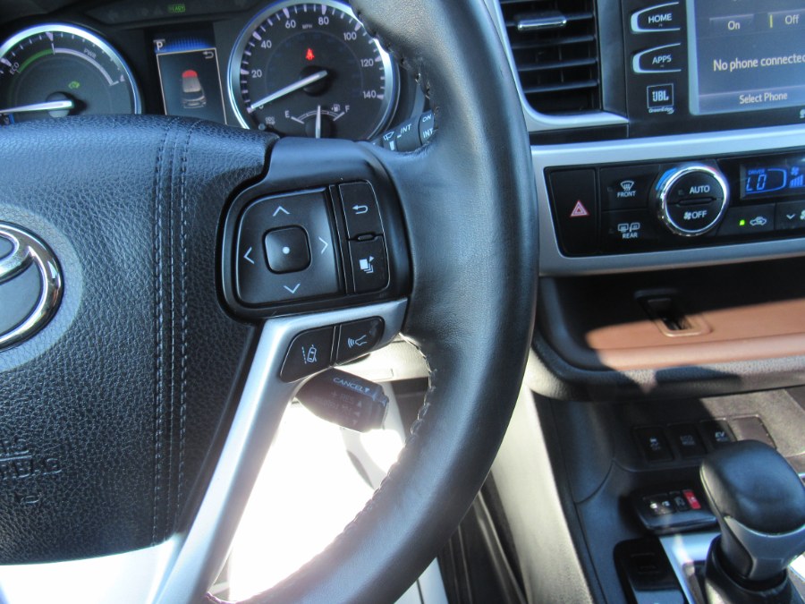 2017 Toyota Highlander Hybrid Limited, available for sale in Worcester, Massachusetts | Hilario's Auto Sales Inc.. Worcester, Massachusetts 2017 Toyota Highlander Hybrid Limited, available for sale in Worcester, Massachusetts | Hilario's Auto Sales Inc.. Worcester, Massachusetts