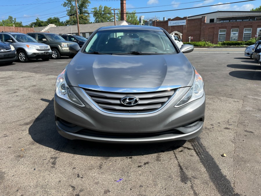 Used Hyundai Sonata 4dr Sdn 2.4L Auto GLS 2014 | Chris's Auto Clinic. Plainville, Connecticut Used Hyundai Sonata 4dr Sdn 2.4L Auto GLS 2014 | Chris's Auto Clinic. Plainville, Connecticut