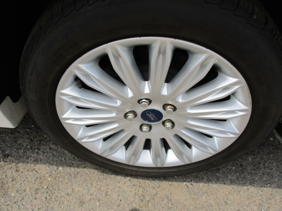 2014 Ford Fusion 4dr Sdn SE Hybrid FWD, available for sale in Meriden, Connecticut | Cos Central Auto. Meriden, Connecticut 2014 Ford Fusion 4dr Sdn SE Hybrid FWD, available for sale in Meriden, Connecticut | Cos Central Auto. Meriden, Connecticut