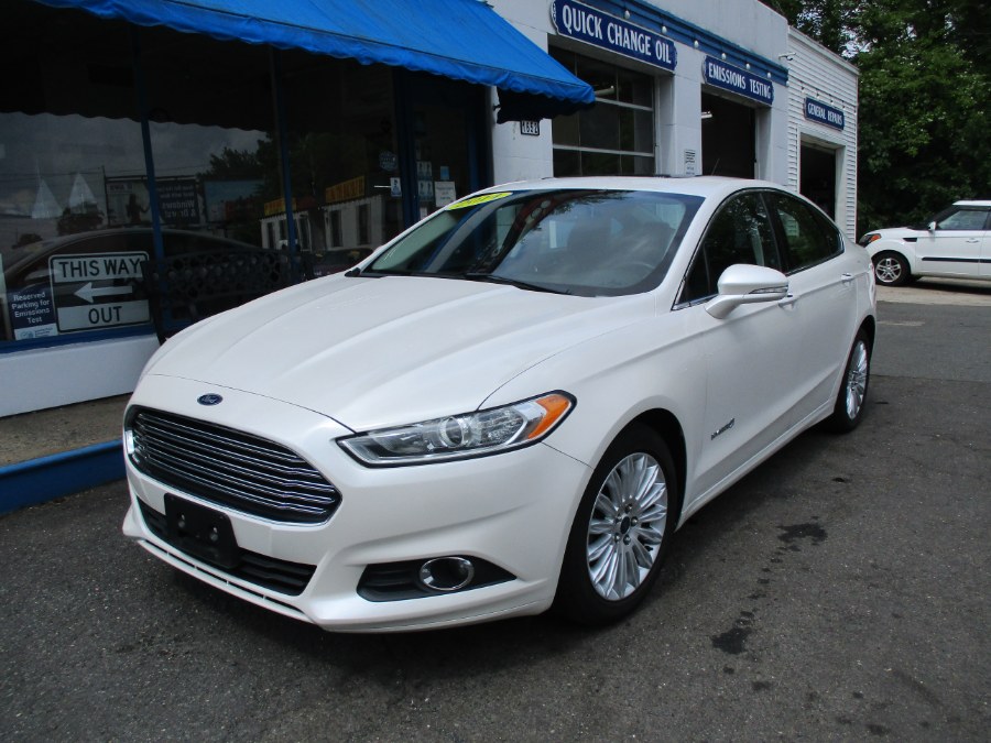 2014 Ford Fusion 4dr Sdn SE Hybrid FWD, available for sale in Meriden, Connecticut | Cos Central Auto. Meriden, Connecticut 2014 Ford Fusion 4dr Sdn SE Hybrid FWD, available for sale in Meriden, Connecticut | Cos Central Auto. Meriden, Connecticut