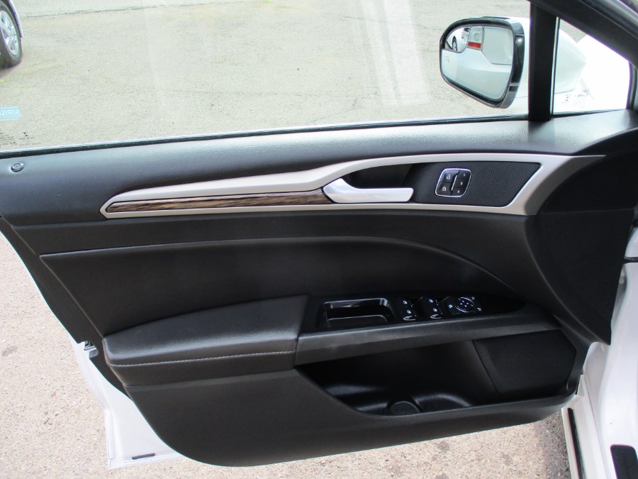 2014 Ford Fusion 4dr Sdn SE Hybrid FWD, available for sale in Meriden, Connecticut | Cos Central Auto. Meriden, Connecticut 2014 Ford Fusion 4dr Sdn SE Hybrid FWD, available for sale in Meriden, Connecticut | Cos Central Auto. Meriden, Connecticut