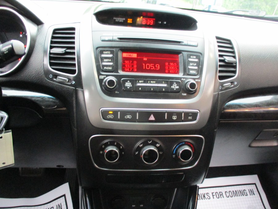 2014 Kia Sorento 2WD 4dr I4 LX, available for sale in Meriden, Connecticut | Cos Central Auto. Meriden, Connecticut 2014 Kia Sorento 2WD 4dr I4 LX, available for sale in Meriden, Connecticut | Cos Central Auto. Meriden, Connecticut