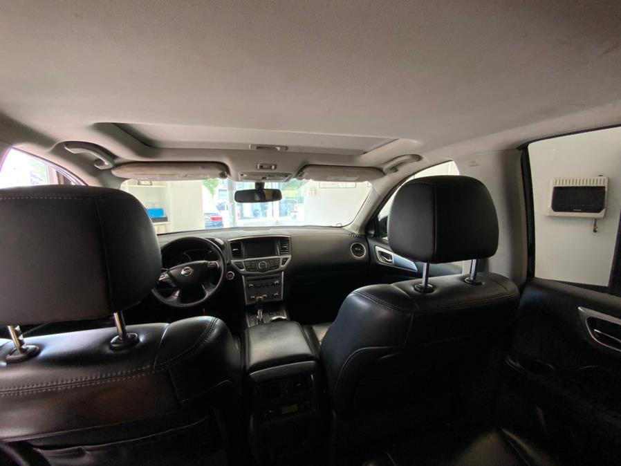 Used Nissan Pathfinder 4x4 SV 2017 | Franklin Motors Auto Sales LLC. Hartford, Connecticut Used Nissan Pathfinder 4x4 SV 2017 | Franklin Motors Auto Sales LLC. Hartford, Connecticut