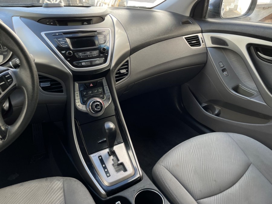 Used Hyundai Elantra 4dr Sdn Man GLS 2013 | Green Light Auto. Corona, California Used Hyundai Elantra 4dr Sdn Man GLS 2013 | Green Light Auto. Corona, California
