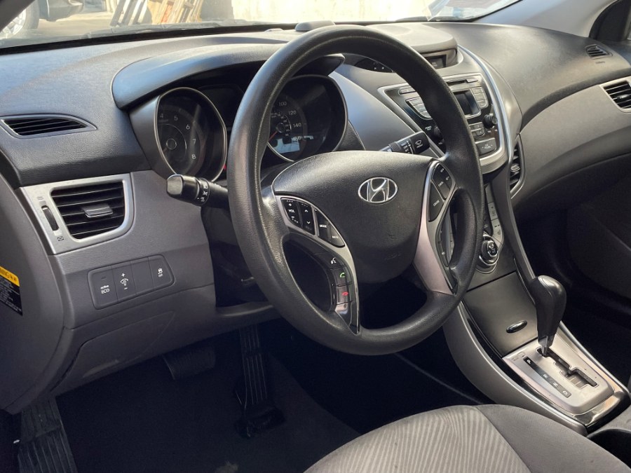 Used Hyundai Elantra 4dr Sdn Man GLS 2013 | Green Light Auto. Corona, California Used Hyundai Elantra 4dr Sdn Man GLS 2013 | Green Light Auto. Corona, California
