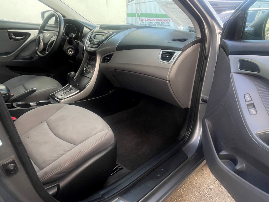 Used Hyundai Elantra 4dr Sdn Man GLS 2013 | Green Light Auto. Corona, California Used Hyundai Elantra 4dr Sdn Man GLS 2013 | Green Light Auto. Corona, California