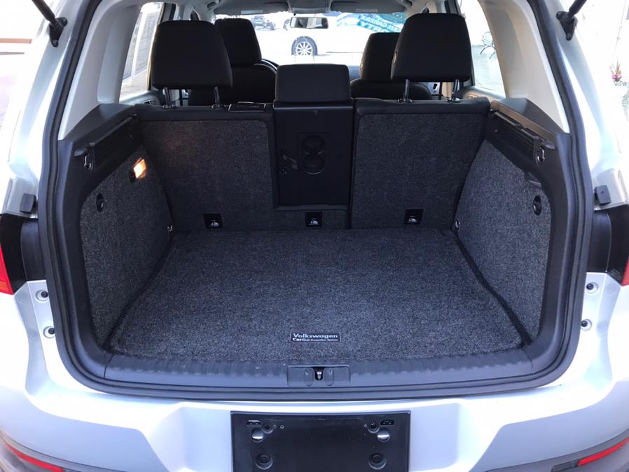 Used Volkswagen Tiguan 4MOTION 4dr Auto S 2014 | Good Guys Auto House. Southington, Connecticut Used Volkswagen Tiguan 4MOTION 4dr Auto S 2014 | Good Guys Auto House. Southington, Connecticut