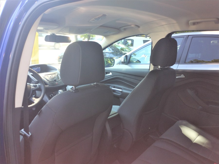 2013 Ford Escape SE. LOW MILES, available for sale in Rosedale, New York | Sunrise Auto Sales. Rosedale, New York 2013 Ford Escape SE. LOW MILES, available for sale in Rosedale, New York | Sunrise Auto Sales. Rosedale, New York