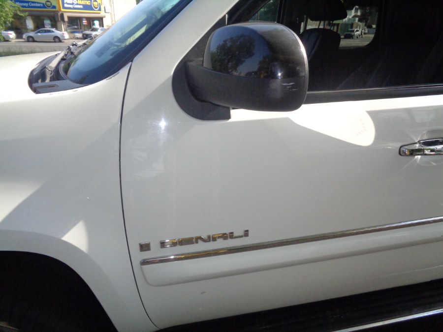 2007 GMC Yukon Denali AWD 4dr, available for sale in Rosedale, New York | Sunrise Auto Sales. Rosedale, New York 2007 GMC Yukon Denali AWD 4dr, available for sale in Rosedale, New York | Sunrise Auto Sales. Rosedale, New York