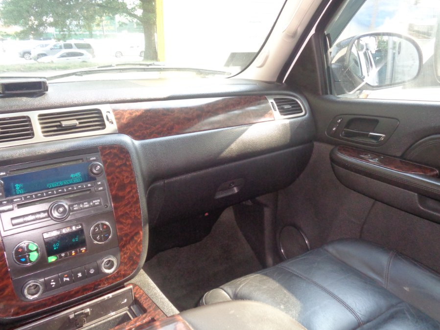 2007 GMC Yukon Denali AWD 4dr, available for sale in Rosedale, New York | Sunrise Auto Sales. Rosedale, New York 2007 GMC Yukon Denali AWD 4dr, available for sale in Rosedale, New York | Sunrise Auto Sales. Rosedale, New York