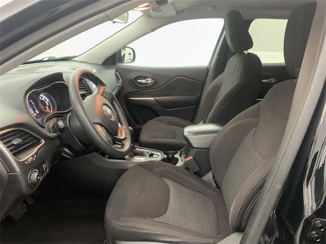 Used Jeep Cherokee Latitude 2019 | Eastchester Motor Cars. Bronx, New York Used Jeep Cherokee Latitude 2019 | Eastchester Motor Cars. Bronx, New York