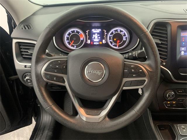 Used Jeep Cherokee Latitude 2019 | Eastchester Motor Cars. Bronx, New York Used Jeep Cherokee Latitude 2019 | Eastchester Motor Cars. Bronx, New York