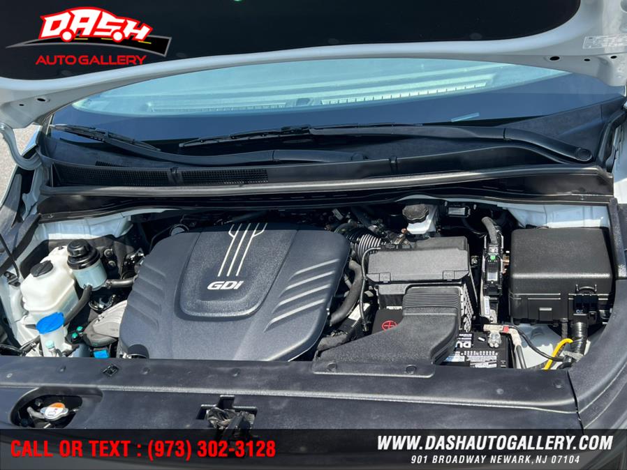 2016 Kia Sedona 4dr Wgn L, available for sale in Newark, New Jersey | Dash Auto Gallery Inc.. Newark, New Jersey 2016 Kia Sedona 4dr Wgn L, available for sale in Newark, New Jersey | Dash Auto Gallery Inc.. Newark, New Jersey