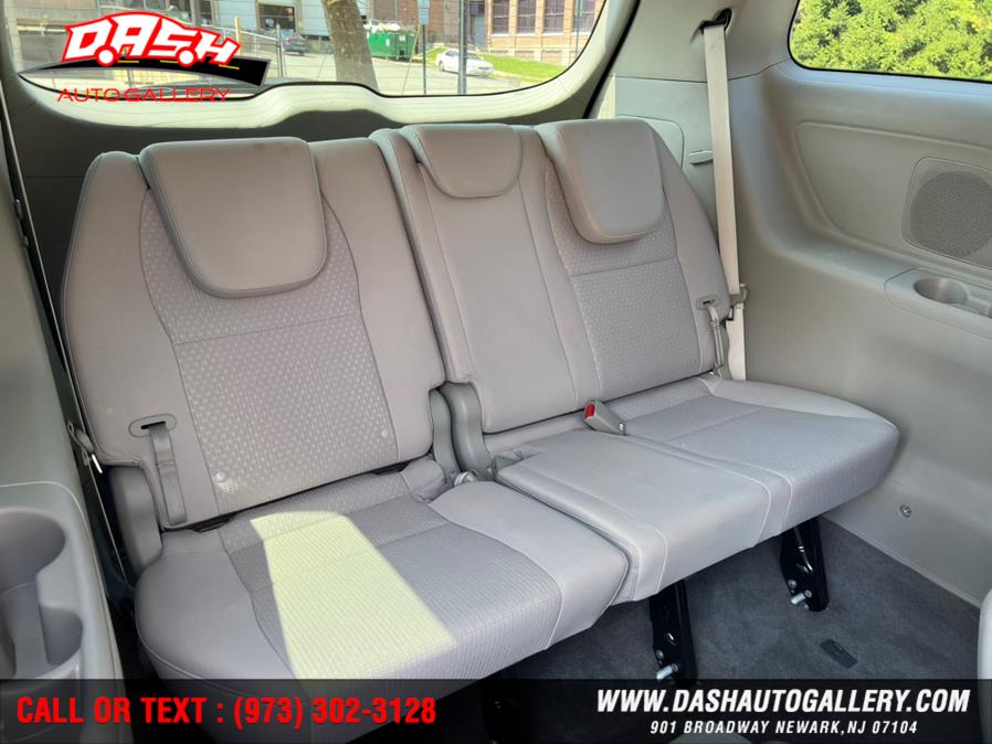 2016 Kia Sedona 4dr Wgn L, available for sale in Newark, New Jersey | Dash Auto Gallery Inc.. Newark, New Jersey 2016 Kia Sedona 4dr Wgn L, available for sale in Newark, New Jersey | Dash Auto Gallery Inc.. Newark, New Jersey