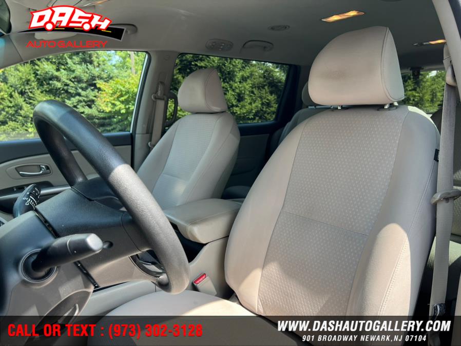 2016 Kia Sedona 4dr Wgn L, available for sale in Newark, New Jersey | Dash Auto Gallery Inc.. Newark, New Jersey 2016 Kia Sedona 4dr Wgn L, available for sale in Newark, New Jersey | Dash Auto Gallery Inc.. Newark, New Jersey