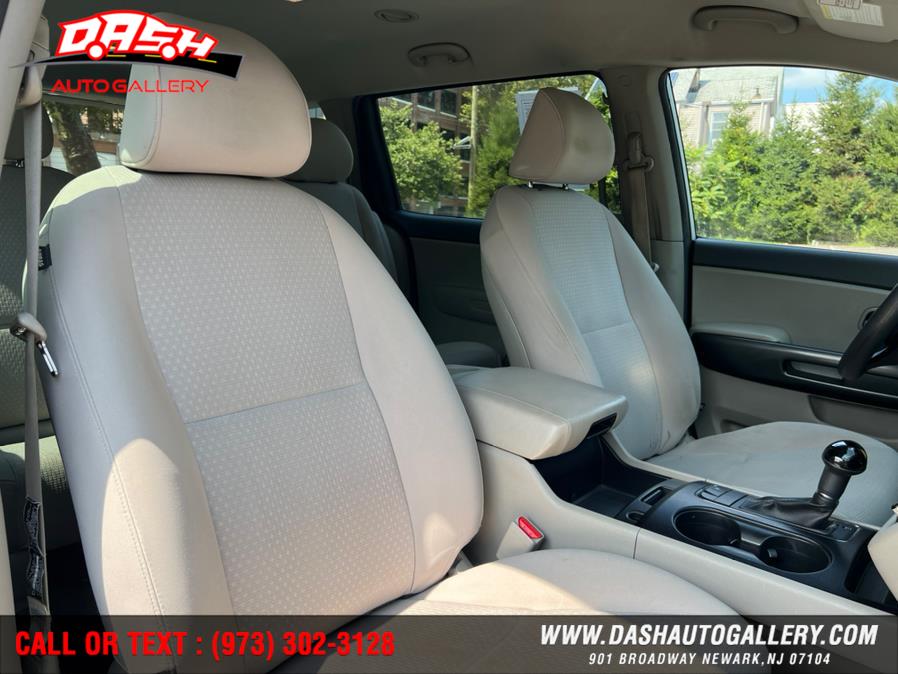 2016 Kia Sedona 4dr Wgn L, available for sale in Newark, New Jersey | Dash Auto Gallery Inc.. Newark, New Jersey 2016 Kia Sedona 4dr Wgn L, available for sale in Newark, New Jersey | Dash Auto Gallery Inc.. Newark, New Jersey
