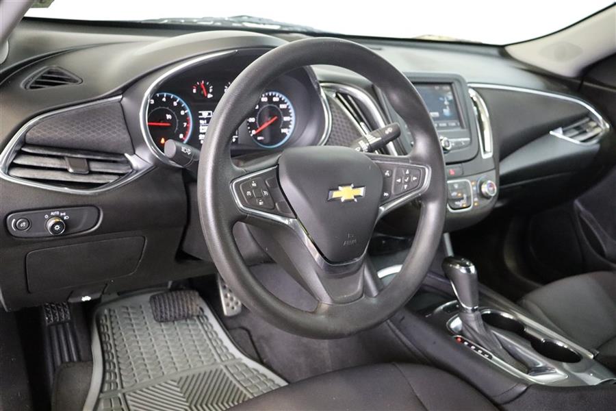Used Chevrolet Malibu LT 2017 | Fast Track Motors. Paterson, New Jersey Used Chevrolet Malibu LT 2017 | Fast Track Motors. Paterson, New Jersey