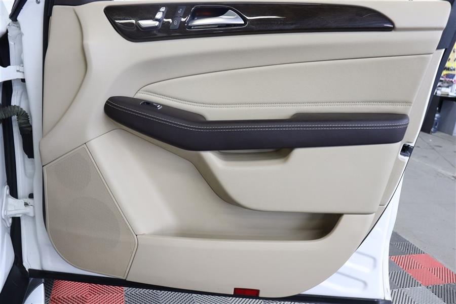 2016 Mercedes-benz Gle 350 4MATIC, available for sale in Paterson, New Jersey | Fast Track Motors. Paterson, New Jersey 2016 Mercedes-benz Gle 350 4MATIC, available for sale in Paterson, New Jersey | Fast Track Motors. Paterson, New Jersey
