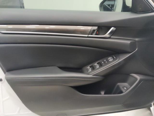 Used Honda Accord Sedan Sport 1.5T w/ rearCam 2018 | Car Revolution. Maple Shade, New Jersey Used Honda Accord Sedan Sport 1.5T w/ rearCam 2018 | Car Revolution. Maple Shade, New Jersey