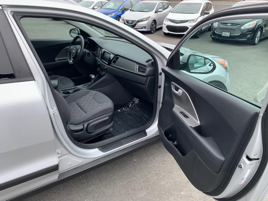 Used Kia Niro Hybrid LX 2017 | Green Light Auto Wholesale. Daly City, California Used Kia Niro Hybrid LX 2017 | Green Light Auto Wholesale. Daly City, California