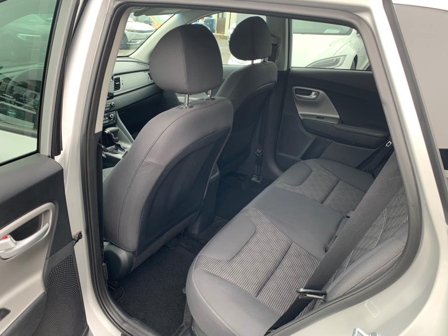 Used Kia Niro Hybrid LX 2017 | Green Light Auto Wholesale. Daly City, California Used Kia Niro Hybrid LX 2017 | Green Light Auto Wholesale. Daly City, California