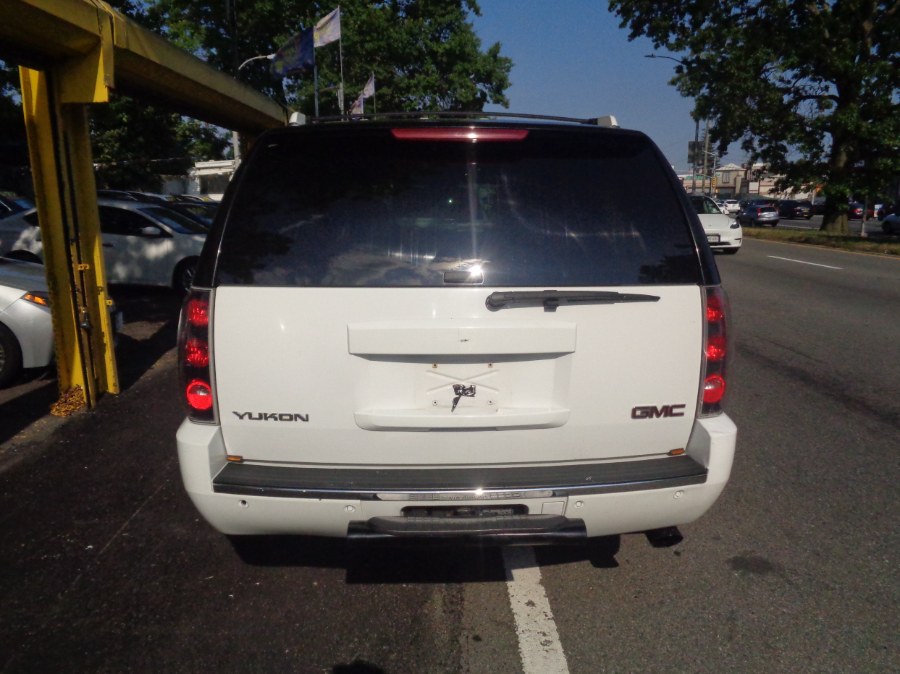 2007 GMC Yukon Denali AWD 4dr, available for sale in Elmont, New York | Sunrise of Elmont. Elmont, New York 2007 GMC Yukon Denali AWD 4dr, available for sale in Elmont, New York | Sunrise of Elmont. Elmont, New York