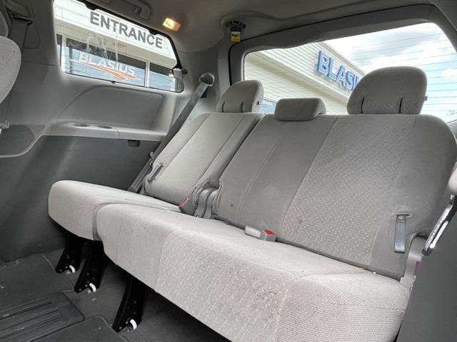 Used Toyota Sienna LE 2018 | Blasius Federal Road. Brookfield, Connecticut Used Toyota Sienna LE 2018 | Blasius Federal Road. Brookfield, Connecticut