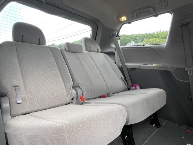 Used Toyota Sienna LE 2018 | Blasius Federal Road. Brookfield, Connecticut Used Toyota Sienna LE 2018 | Blasius Federal Road. Brookfield, Connecticut