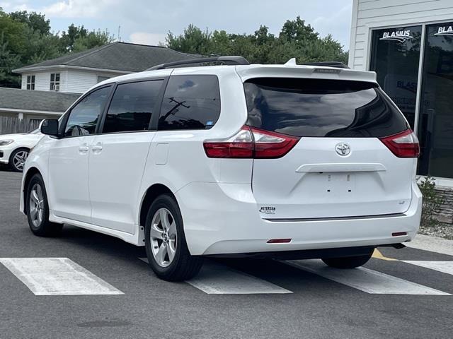 Used Toyota Sienna LE 2018 | Blasius Federal Road. Brookfield, Connecticut Used Toyota Sienna LE 2018 | Blasius Federal Road. Brookfield, Connecticut
