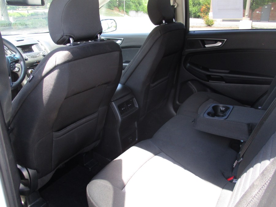Used Ford Edge 4dr SE AWD 2016 | Universal Motors LLC. New Britain, Connecticut Used Ford Edge 4dr SE AWD 2016 | Universal Motors LLC. New Britain, Connecticut