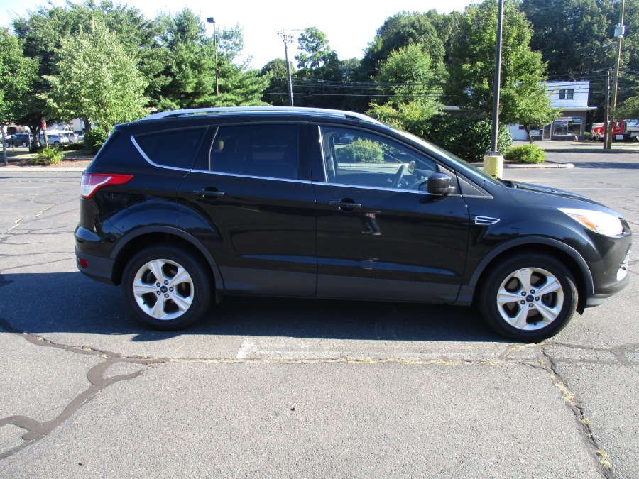 2014 Ford Escape 4WD 4dr SE, available for sale in New Britain, Connecticut | Universal Motors LLC. New Britain, Connecticut 2014 Ford Escape 4WD 4dr SE, available for sale in New Britain, Connecticut | Universal Motors LLC. New Britain, Connecticut