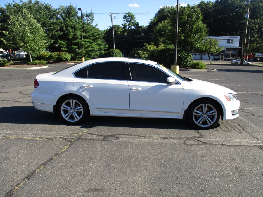 2015 Volkswagen Passat 4dr Sdn 1.8T Auto SE w/Sunroof & Nav PZEV, available for sale in New Britain, Connecticut | Universal Motors LLC. New Britain, Connecticut 2015 Volkswagen Passat 4dr Sdn 1.8T Auto SE w/Sunroof & Nav PZEV, available for sale in New Britain, Connecticut | Universal Motors LLC. New Britain, Connecticut