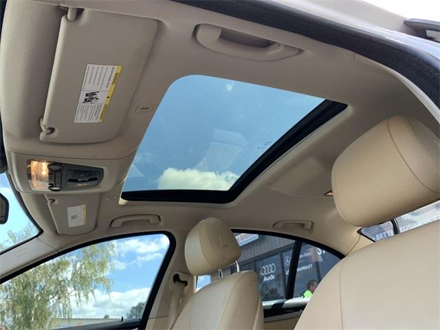 2014 BMW 5 Series 528i, available for sale in Stratford, Connecticut | Wiz Leasing Inc. Stratford, Connecticut 2014 BMW 5 Series 528i, available for sale in Stratford, Connecticut | Wiz Leasing Inc. Stratford, Connecticut