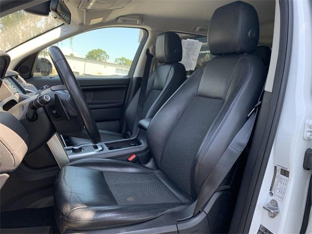 Used Land Rover Discovery Sport SE 2018 | Wiz Leasing Inc. Stratford, Connecticut Used Land Rover Discovery Sport SE 2018 | Wiz Leasing Inc. Stratford, Connecticut