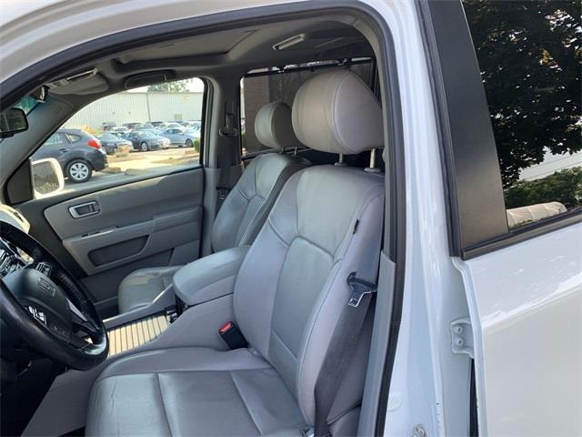 2014 Honda Pilot Touring, available for sale in Stratford, Connecticut | Wiz Leasing Inc. Stratford, Connecticut 2014 Honda Pilot Touring, available for sale in Stratford, Connecticut | Wiz Leasing Inc. Stratford, Connecticut