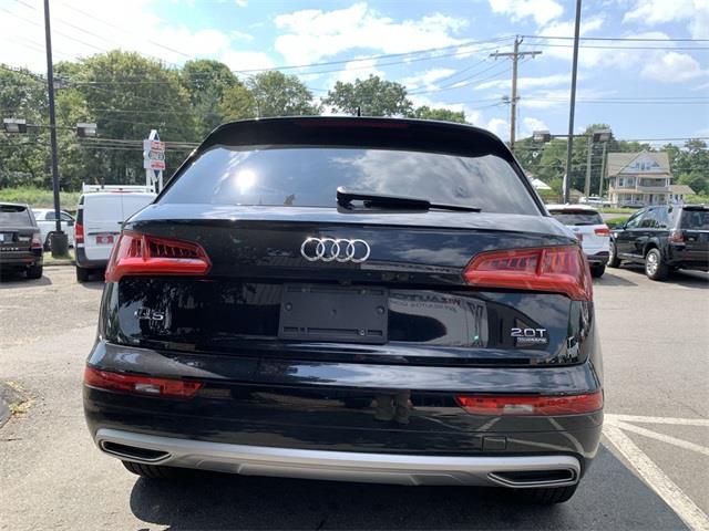 2018 Audi Q5 2.0T Premium, available for sale in Stratford, Connecticut | Wiz Leasing Inc. Stratford, Connecticut 2018 Audi Q5 2.0T Premium, available for sale in Stratford, Connecticut | Wiz Leasing Inc. Stratford, Connecticut