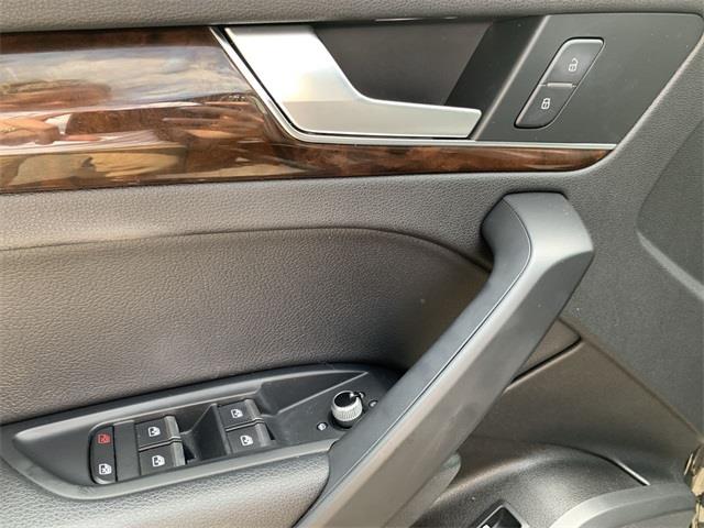 2018 Audi Q5 2.0T Premium, available for sale in Stratford, Connecticut | Wiz Leasing Inc. Stratford, Connecticut 2018 Audi Q5 2.0T Premium, available for sale in Stratford, Connecticut | Wiz Leasing Inc. Stratford, Connecticut