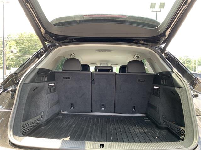 2018 Audi Q5 2.0T Premium, available for sale in Stratford, Connecticut | Wiz Leasing Inc. Stratford, Connecticut 2018 Audi Q5 2.0T Premium, available for sale in Stratford, Connecticut | Wiz Leasing Inc. Stratford, Connecticut