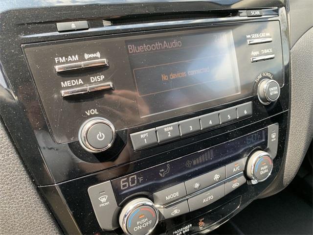 2016 Nissan Rogue SV, available for sale in Stratford, Connecticut | Wiz Leasing Inc. Stratford, Connecticut 2016 Nissan Rogue SV, available for sale in Stratford, Connecticut | Wiz Leasing Inc. Stratford, Connecticut