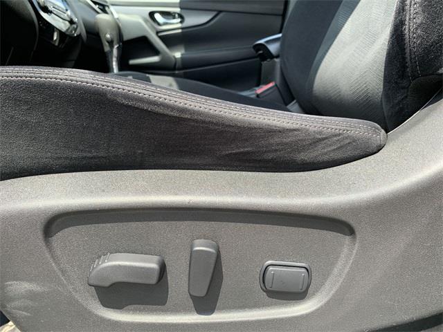 2016 Nissan Rogue SV, available for sale in Stratford, Connecticut | Wiz Leasing Inc. Stratford, Connecticut 2016 Nissan Rogue SV, available for sale in Stratford, Connecticut | Wiz Leasing Inc. Stratford, Connecticut