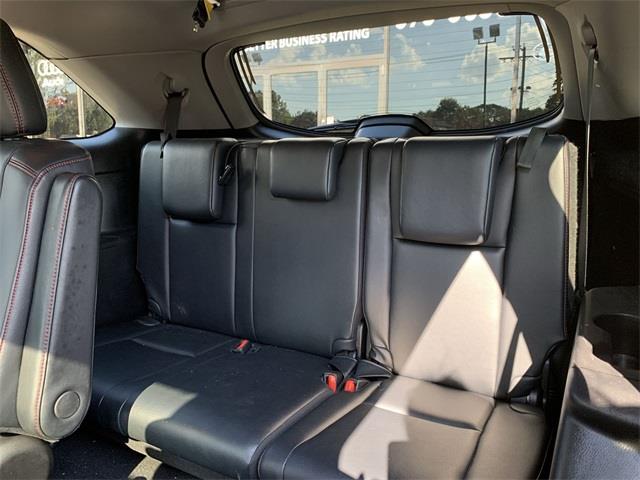 Used Toyota Highlander SE 2019 | Wiz Leasing Inc. Stratford, Connecticut Used Toyota Highlander SE 2019 | Wiz Leasing Inc. Stratford, Connecticut