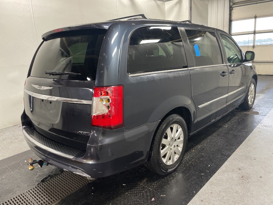2014 Chrysler Town & Country 4dr Wgn Touring, available for sale in Corona, New York | Raymonds Cars Inc. Corona, New York 2014 Chrysler Town & Country 4dr Wgn Touring, available for sale in Corona, New York | Raymonds Cars Inc. Corona, New York