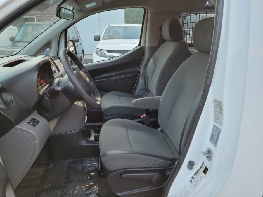 2016 Chevrolet City Express Cargo Van FWD 115" LT, available for sale in East Windsor, Connecticut | Toro Auto. East Windsor, Connecticut 2016 Chevrolet City Express Cargo Van FWD 115" LT, available for sale in East Windsor, Connecticut | Toro Auto. East Windsor, Connecticut